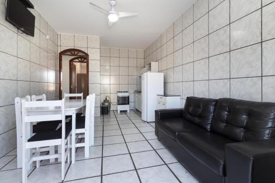 Residencial Ipe Amarelo Apartment Bombinhas Exterior photo